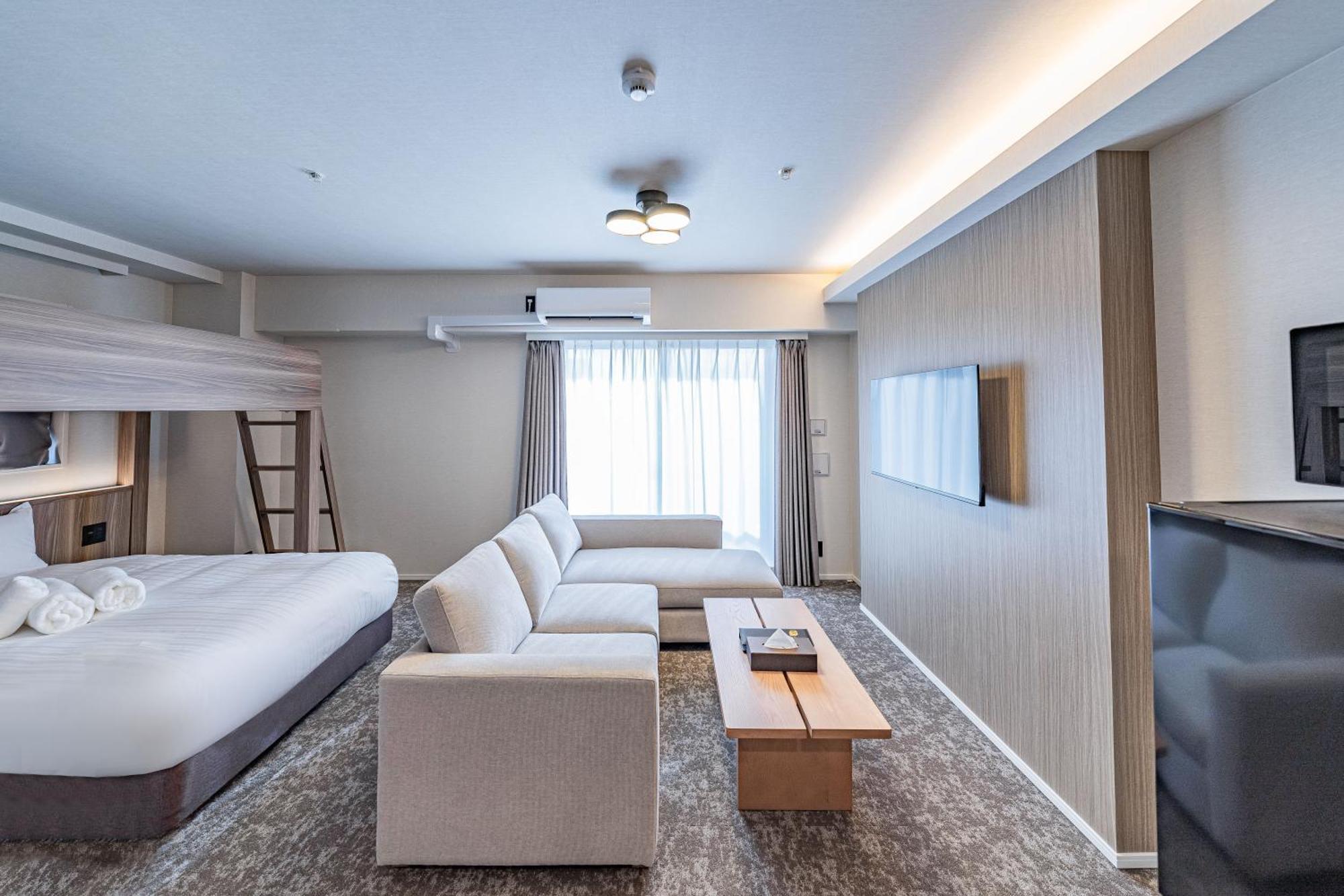 11 Shinsekai Apartemen Osaka