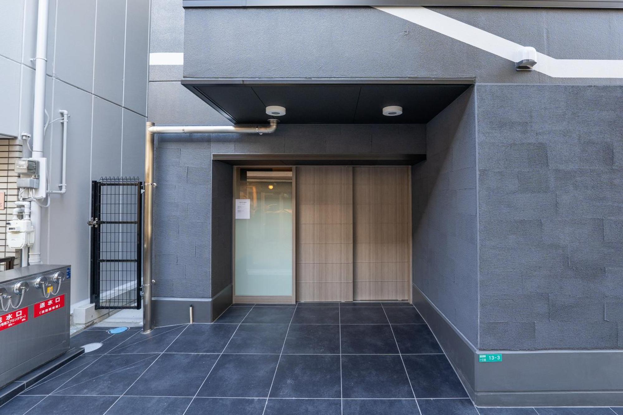 11 Shinsekai Apartemen Osaka