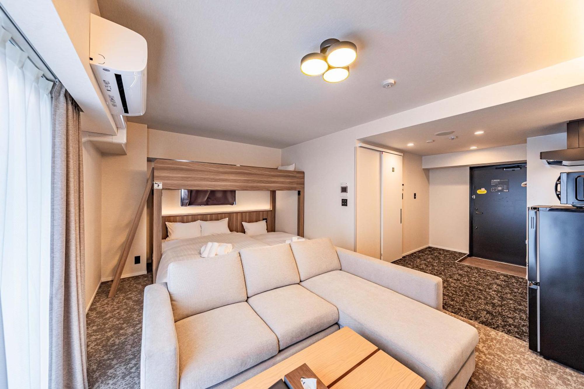 11 Shinsekai Apartemen Osaka